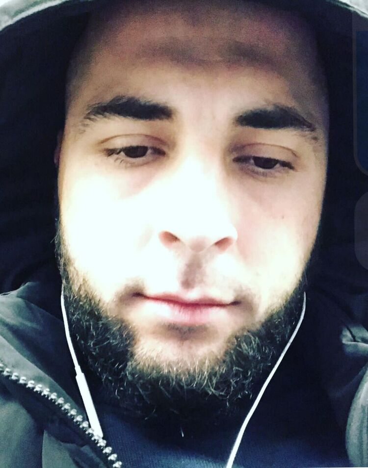  48936763  , 28 ,    