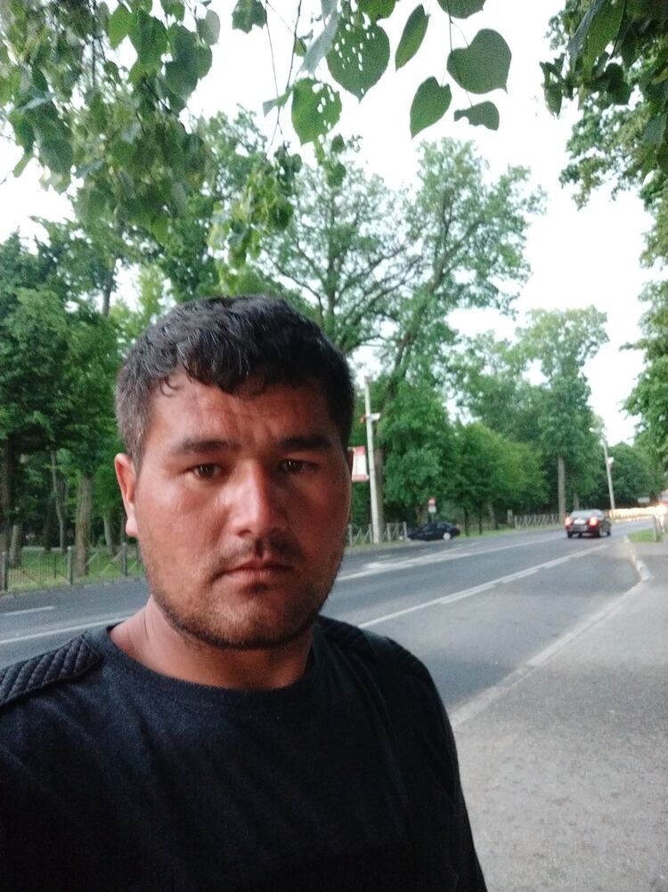  16488683  Abdurasul, 34 ,    