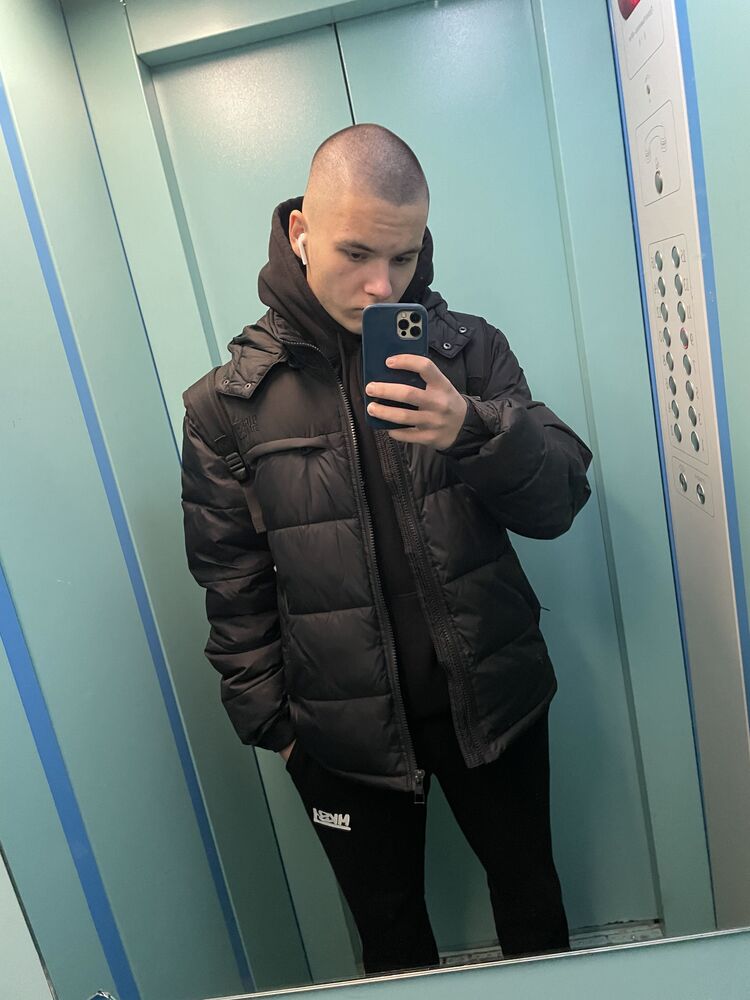  40500943  , 20 ,    