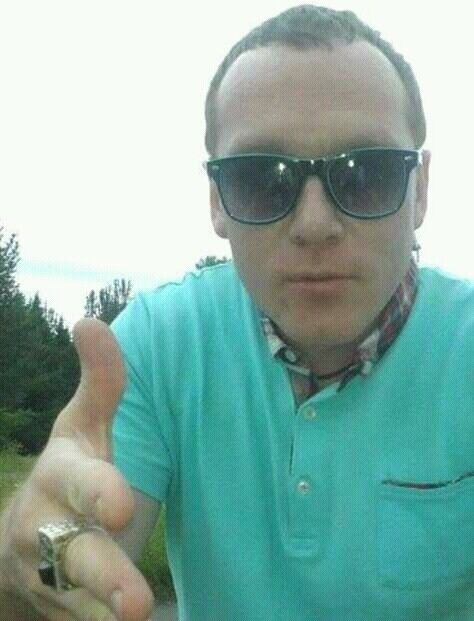  22436513  Klaus, 43 ,    