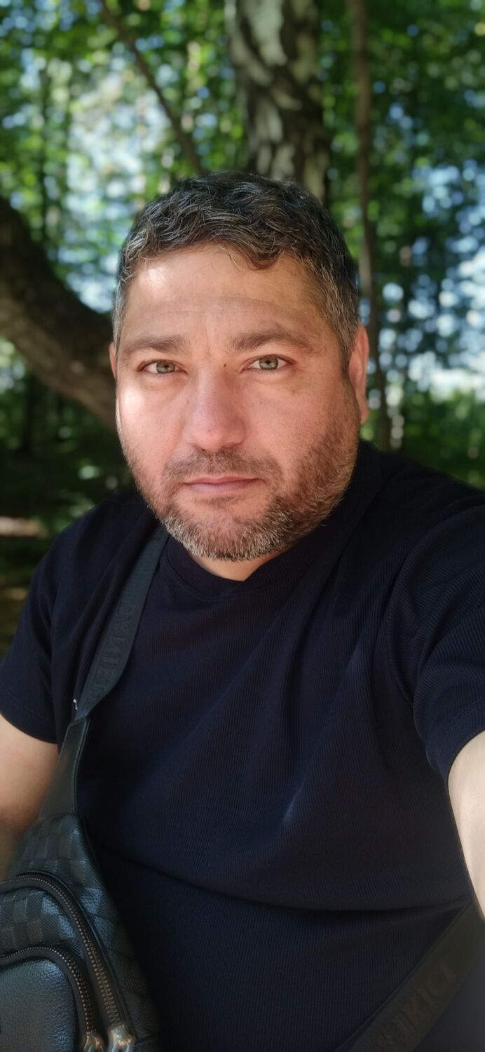  46015883  Ruslan, 44 ,    