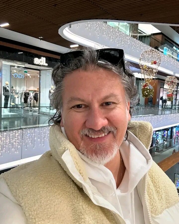  47878563  Gary Raymond, 67 ,    