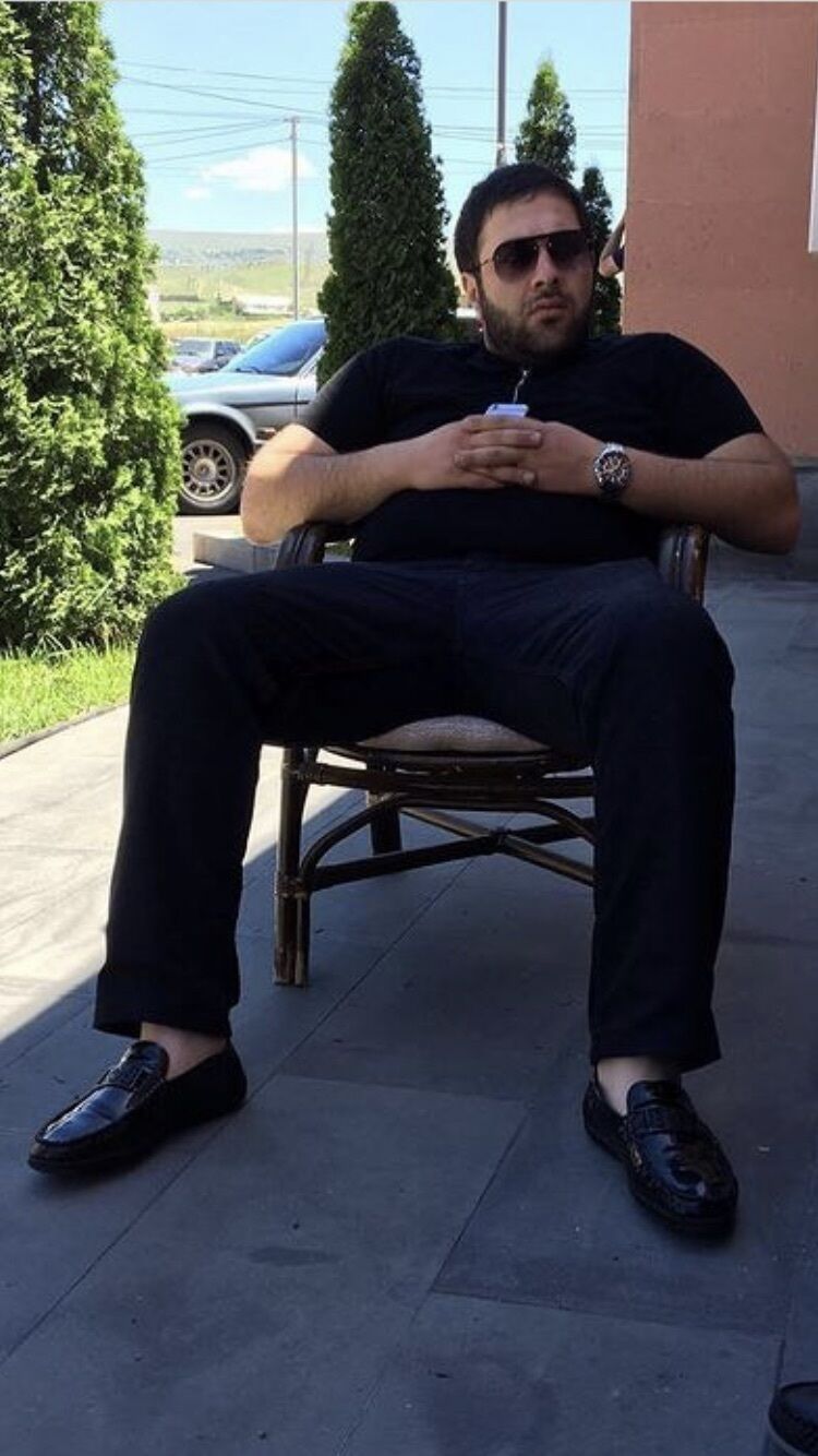 ,   Raz, 30 ,  