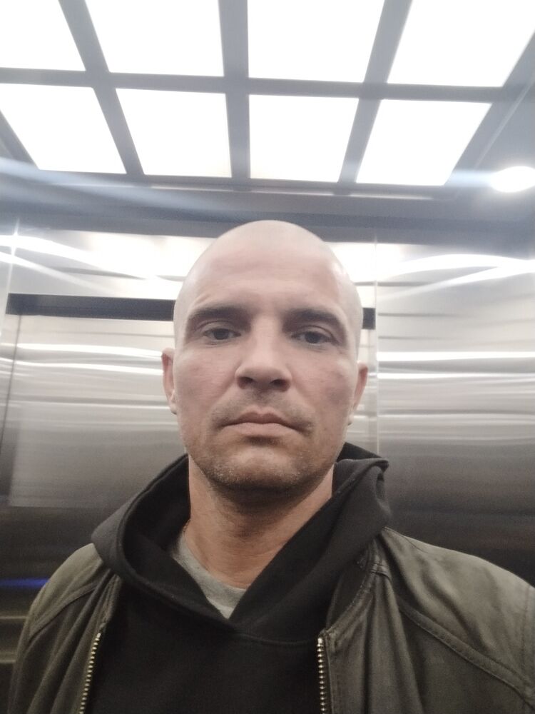  43352833  , 42 ,    