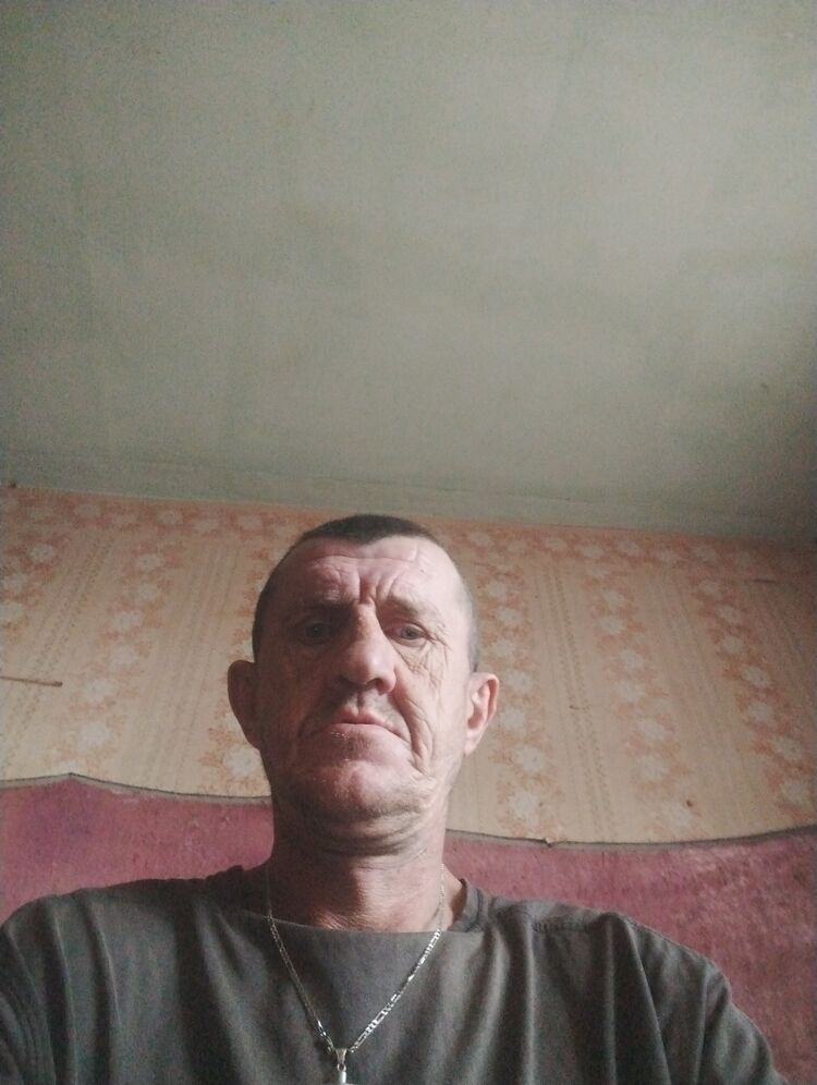  46521473  , 49 ,    