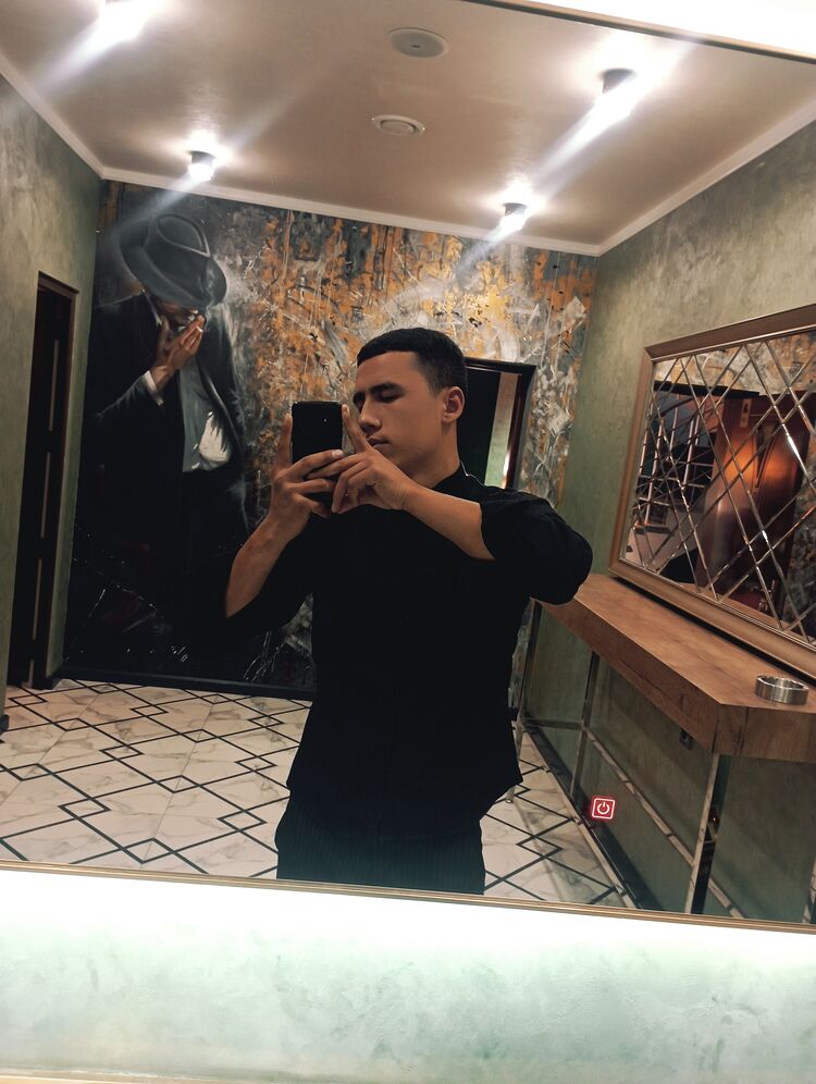  42248723  , 27 ,    