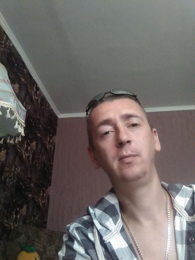  16915893  Alexander, 44 ,    