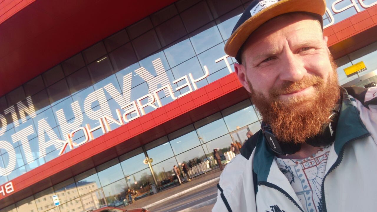  53906533  Pavel, 36 ,    