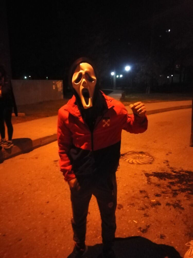  22553443  , 28 ,    