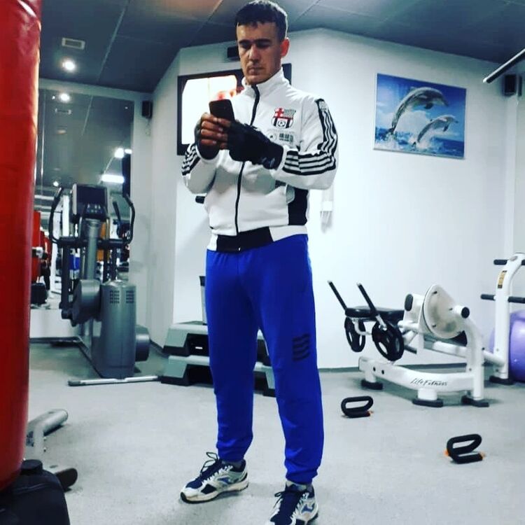  -,   , 40 ,   ,   