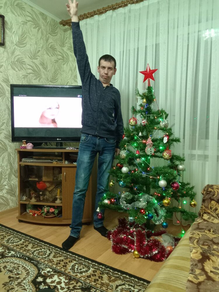  ,   Pavel, 37 ,   ,   , c , 