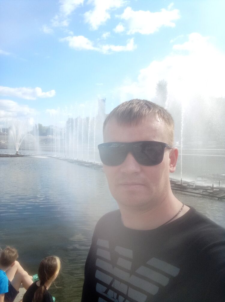  ,   Maxim, 41 ,   ,   