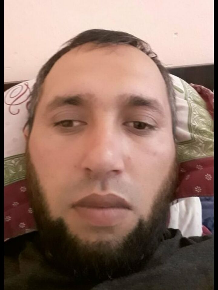  28322203  Abdulhakim, 40 ,    