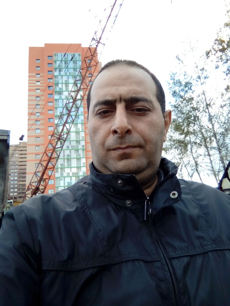  ,   Artur, 46 ,   ,   , c 