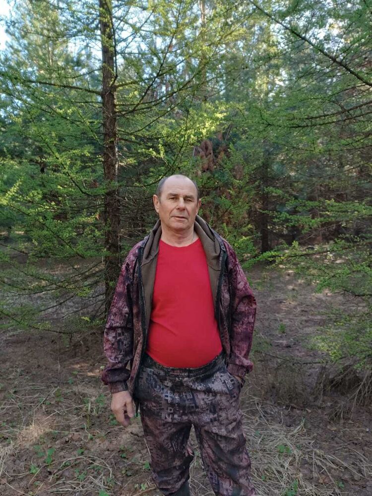  46402983  , 63 ,    