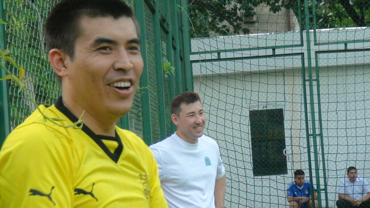 ,   Bobur, 40 ,   