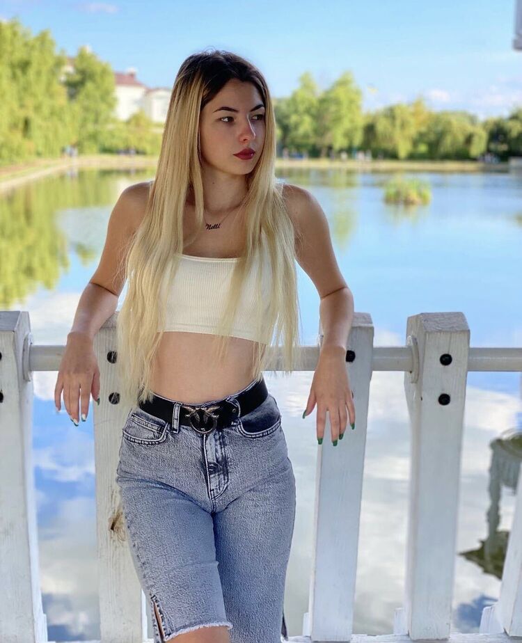  ,   Mari, 25 ,   ,   