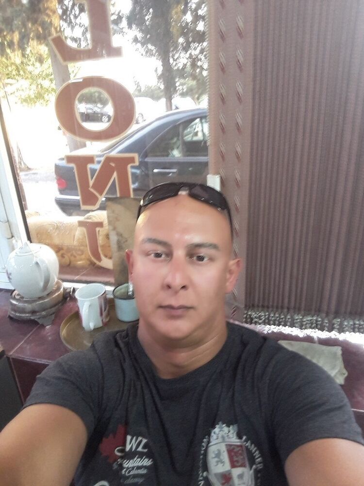  16326193  Emin, 41 ,    