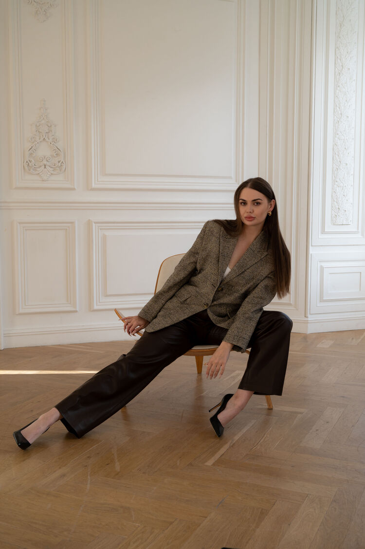  30295513  , 30 ,    -