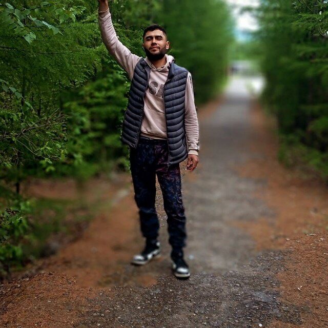  51404953  Diyor, 31 ,    