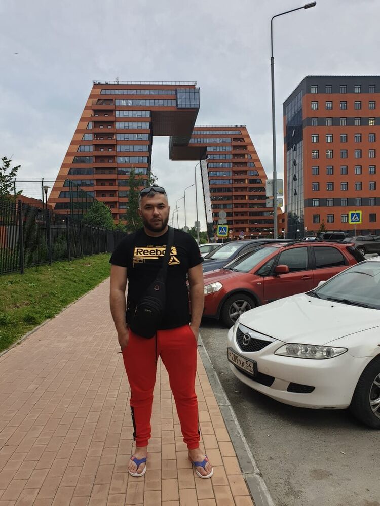  29686153  , 35 ,    