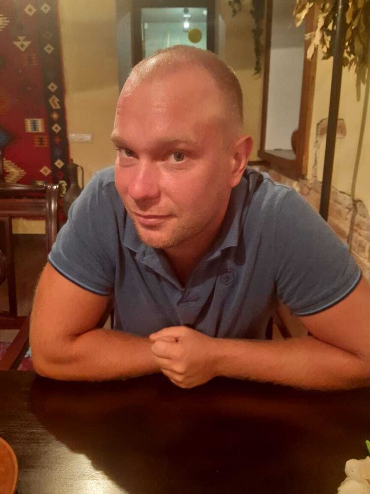  ,   Tolik, 35 ,   