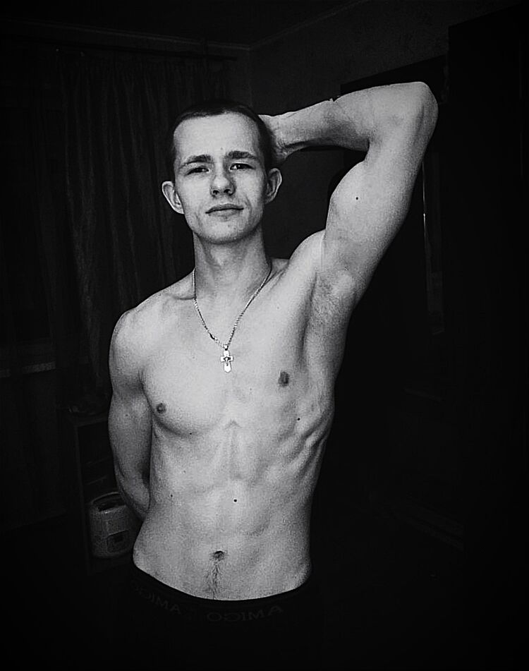  -,   Artem, 25 ,   ,   , c 