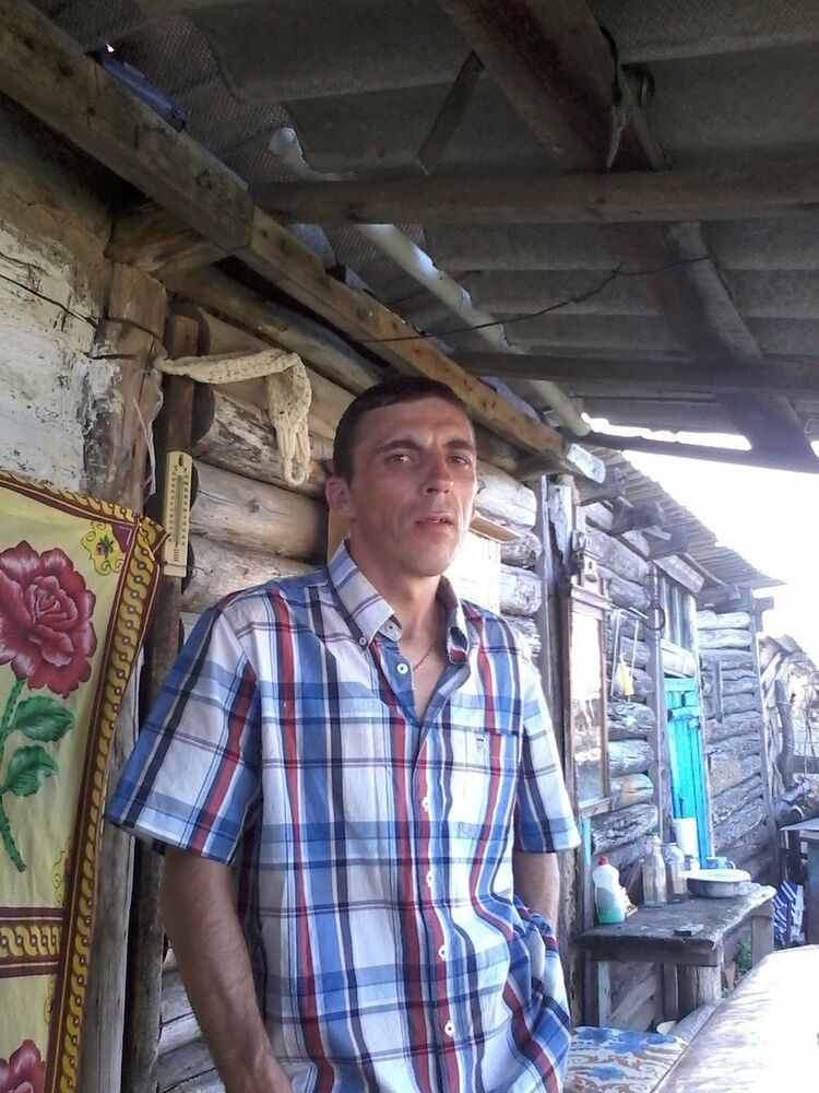  7625963  Nik, 46 ,    