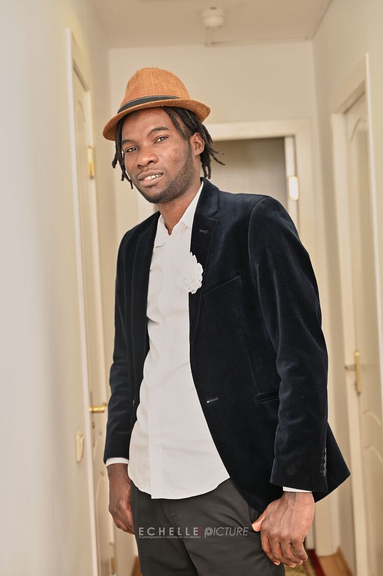 ���� 25222513 ������� Moha, 32 ����, ���� ���������� � ������