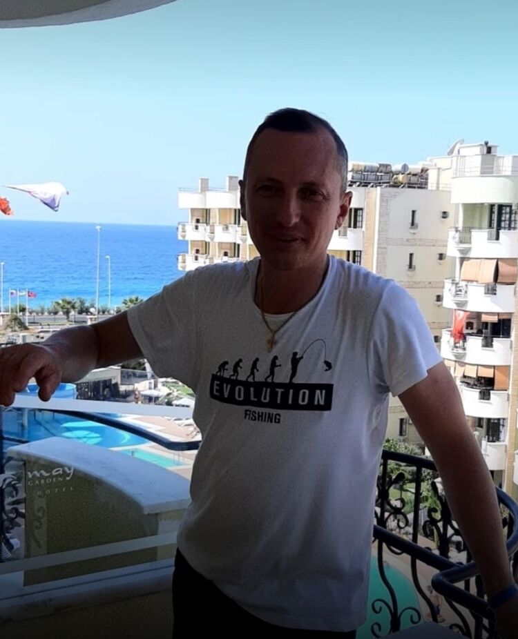  54704553  , 49 ,    -