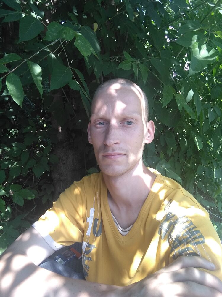  ,   Roman, 33 ,   ,   