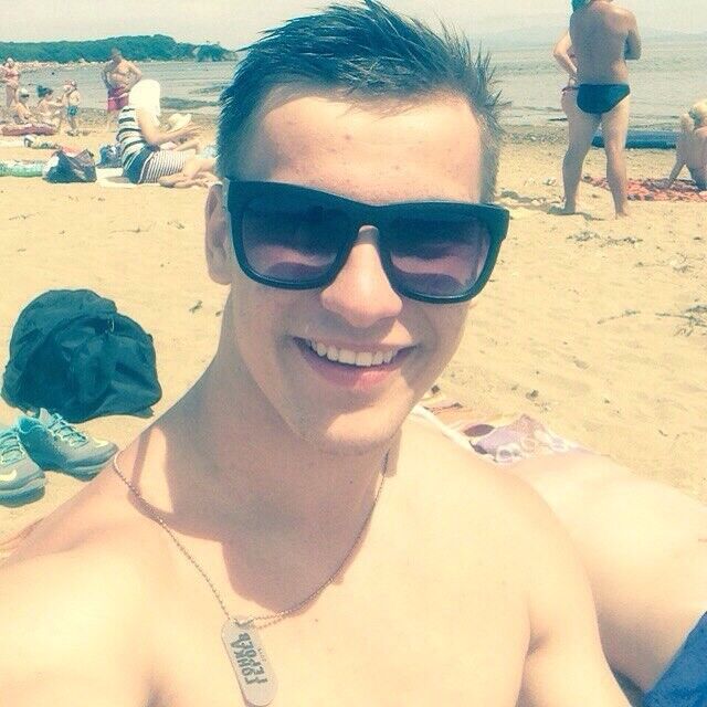 ���� 9565453 ������� �������, 32 ����, ���� ���������� � ������������