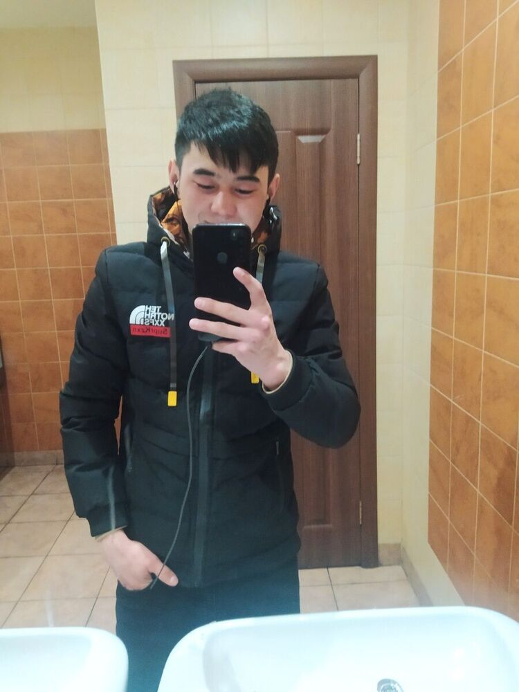 22516793  Azamat, 22 ,    