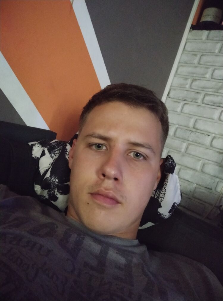  28785013  Kirill, 24 ,    
