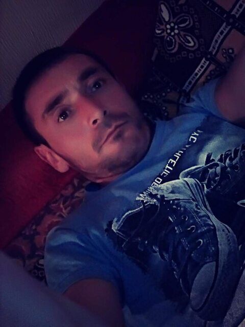  45581343  Amet, 38 ,    