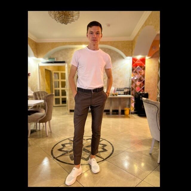  35671203  Anton, 24 ,    