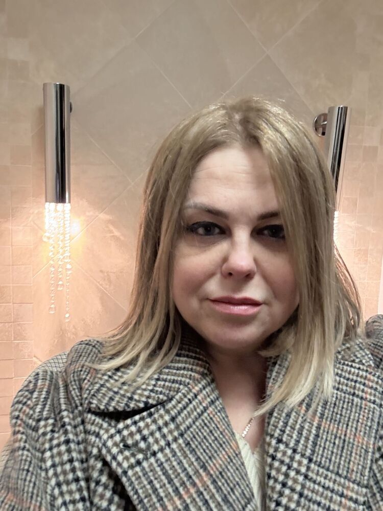  54652613  ANELE, 51 ,    