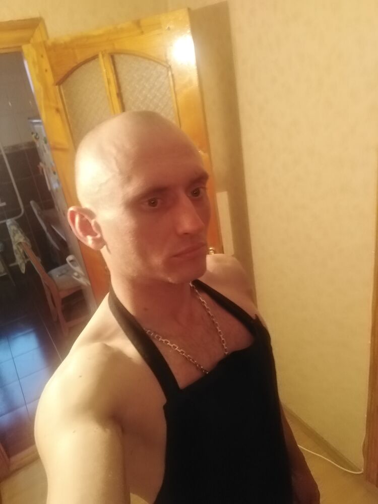  28049613  , 35 ,    