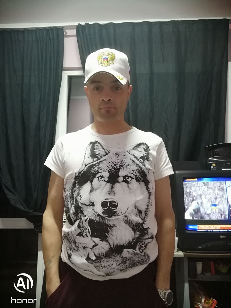  51008383  Ivan, 40 ,    