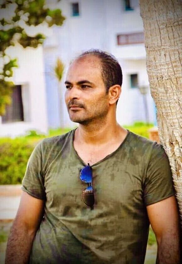  25477183  Omar, 40 ,    