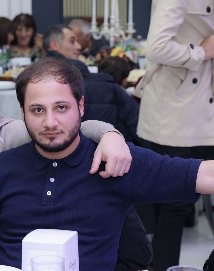  ,   Aro, 31 ,   ,   