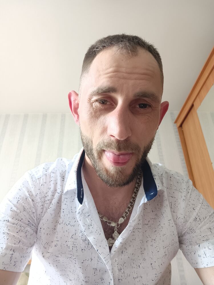  35902683  , 33 ,    