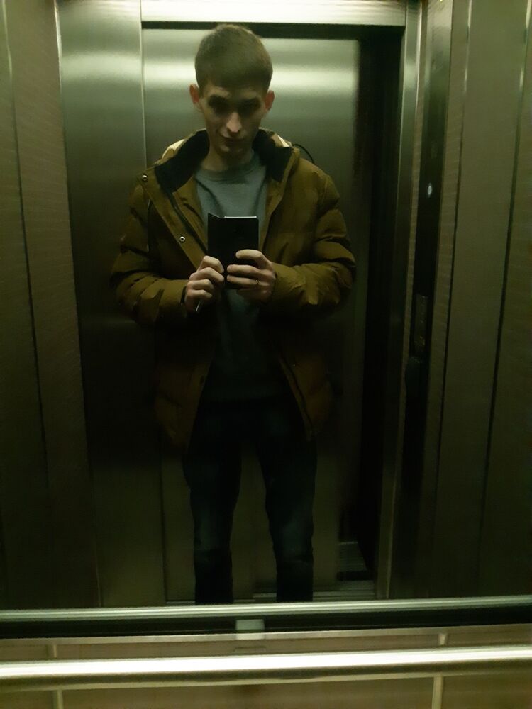  15702013  Nick, 29 ,    