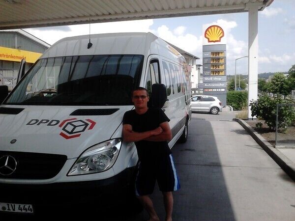  21409153  Anatolij, 51 ,    