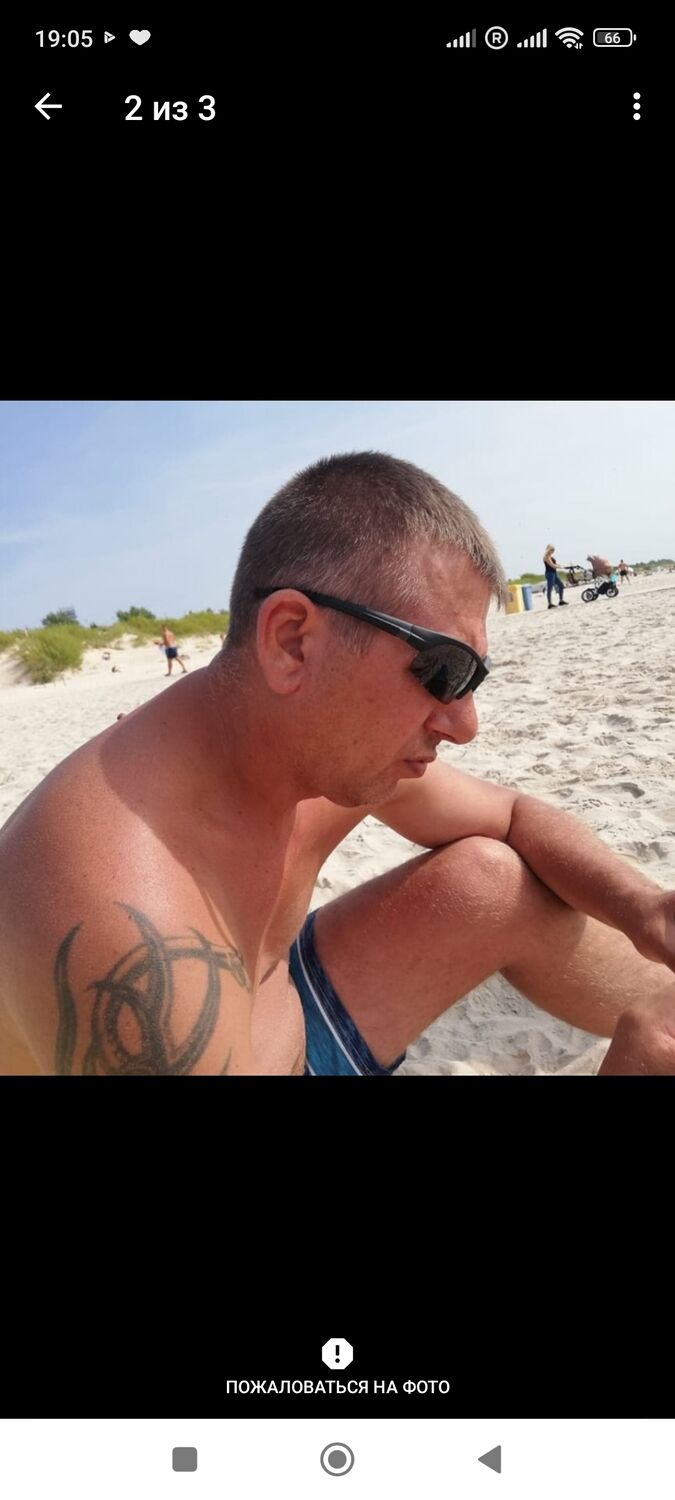  ,   Dmitrijs, 49 ,   ,   