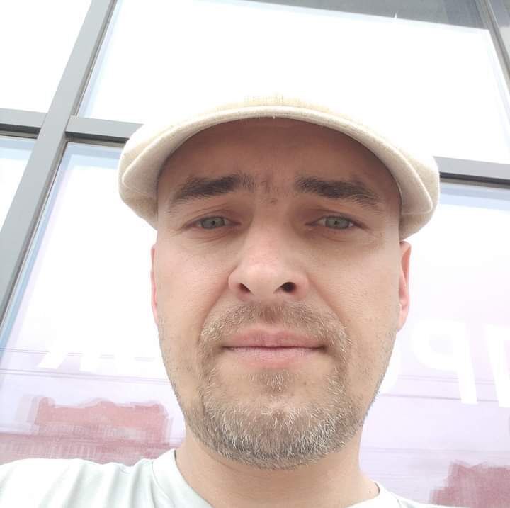  ,   Ihor, 48 ,   ,   