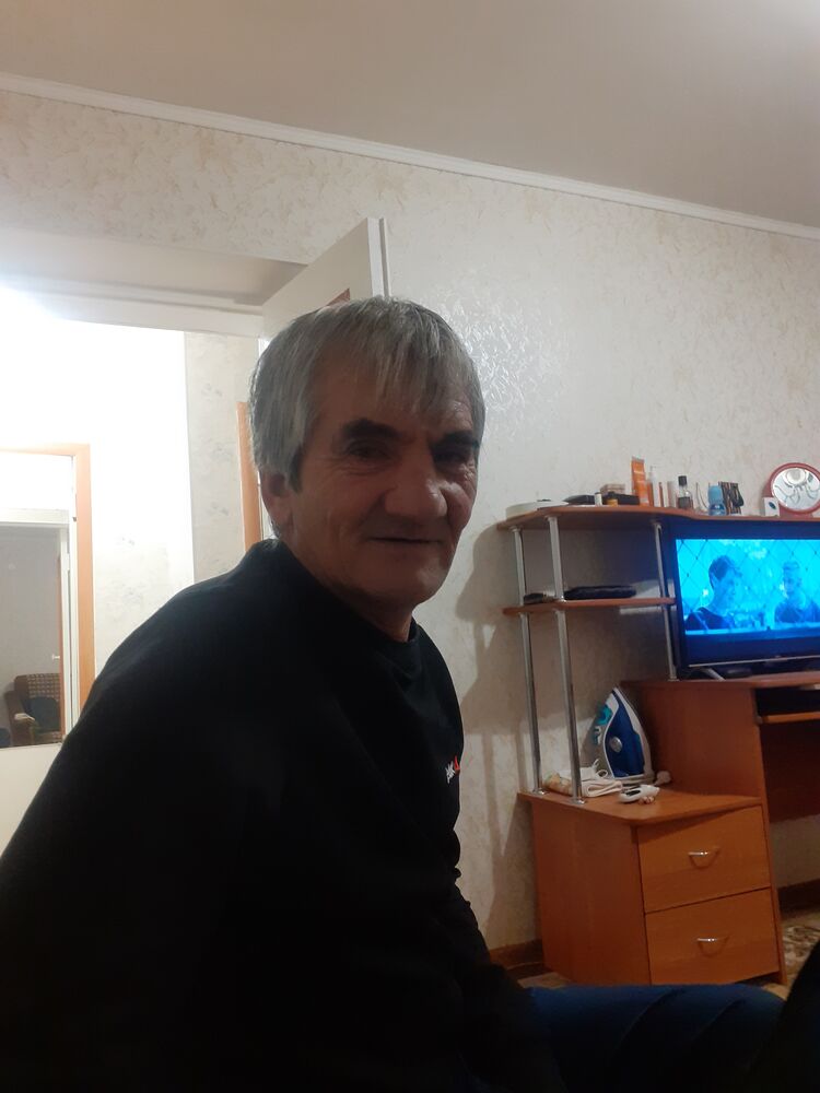  40377663  Borya, 36 ,    