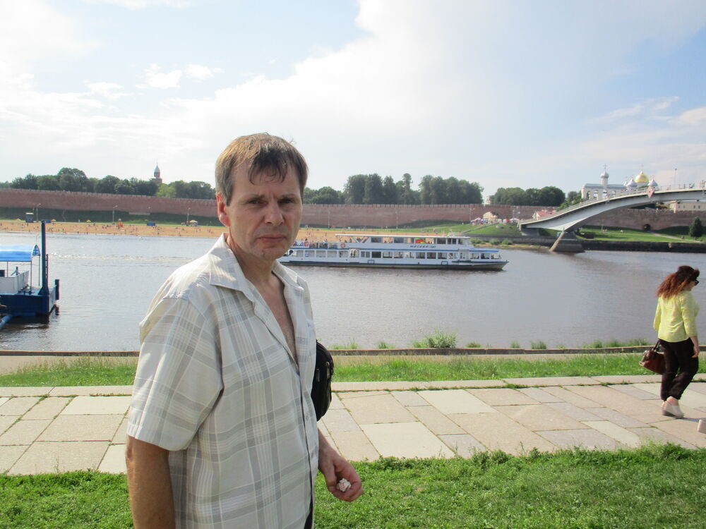  54722183  Aleksey, 52 ,    