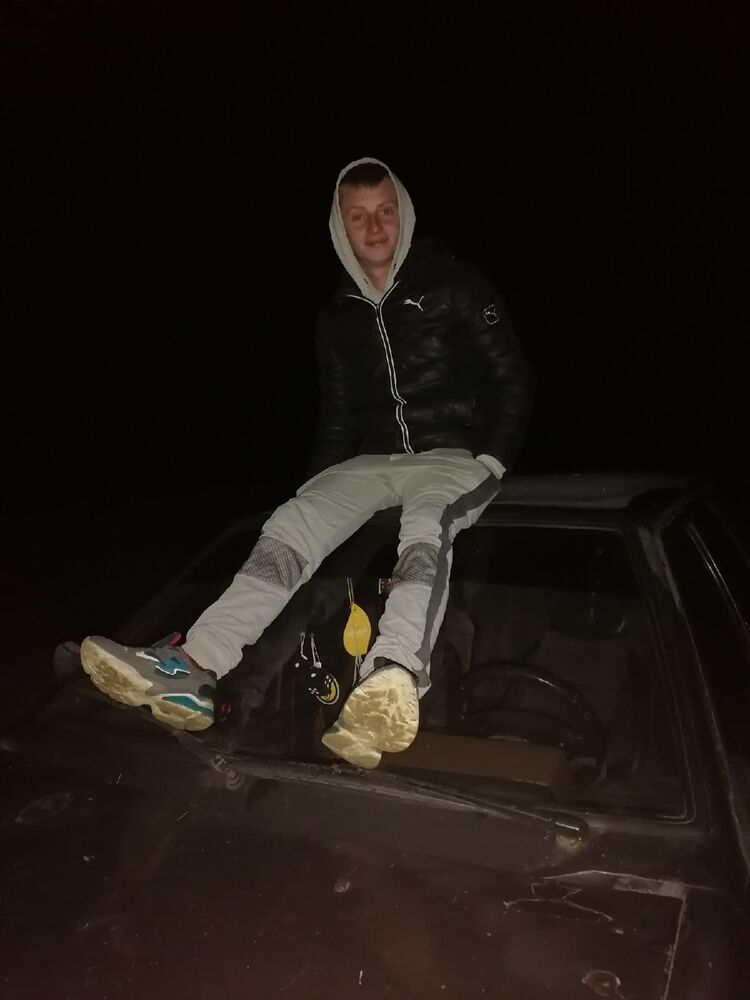  49309233  Ivan, 28 ,    