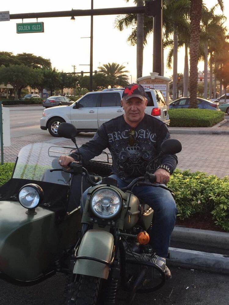   ,   Victor, 59 ,  